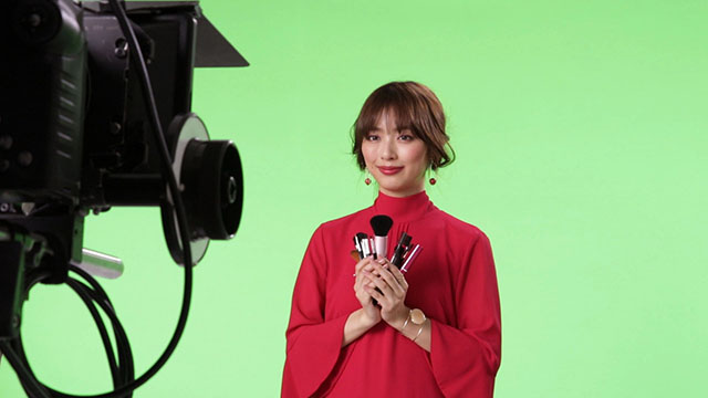 貝印&times;内田理央「MAKEUP GO AROUND」TVCM　撮影の様子